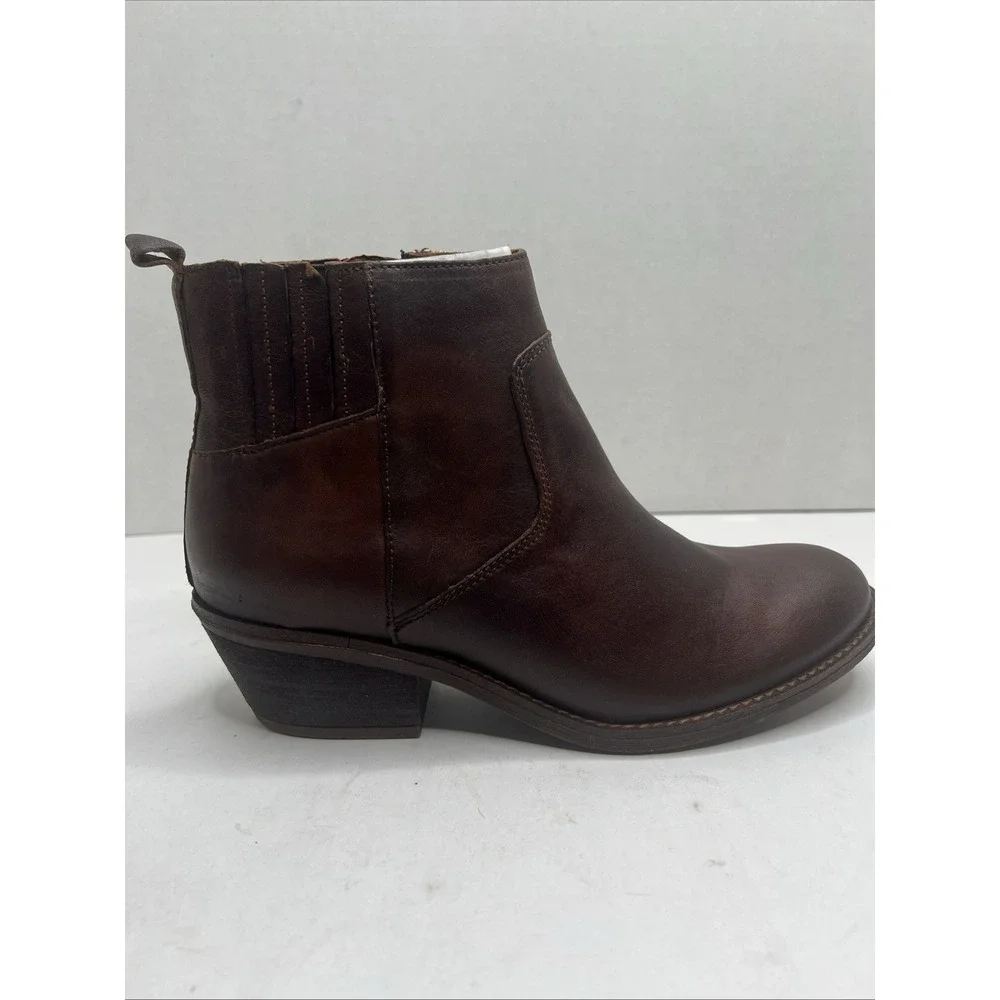 Sofft Ardmore Women’s 9 M Dark Luggage Brown Leather Heeled Ankle Booties NIB